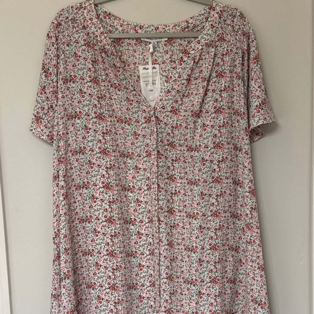 Rose & Olive Red and White Floral Blouse